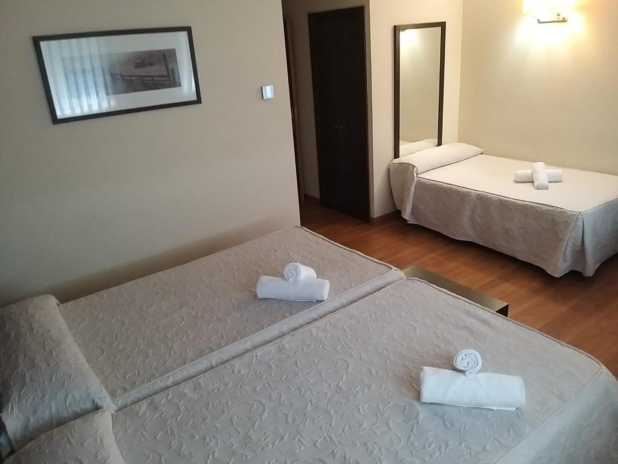 Hotel Condes De Lemos Espana 몬포르테데레모스 외부 사진