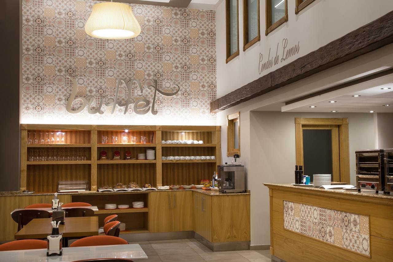 Hotel Condes De Lemos Espana 몬포르테데레모스 외부 사진
